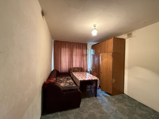 Продам двухкомнатную (2-комн.) квартиру, 2 Таманской Дивизии ул, 472к2, Нальчик г