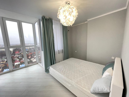 Продам трехкомнатную (3-комн.) квартиру, Стабильная ул, 3, Ростов-на-Дону г