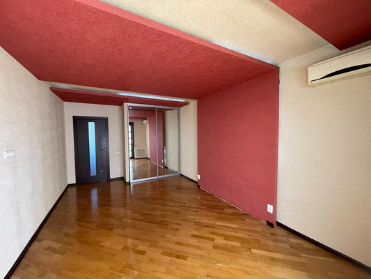Продам трехкомнатную (3-комн.) квартиру, 339-й Стрелковой Дивизии ул, 27, Ростов-на-Дону г
