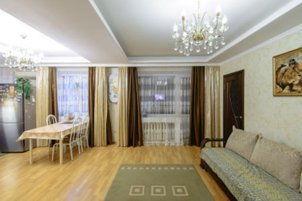 Продам трехкомнатную (3-комн.) квартиру, Таганрогская ул, 145к1, Ростов-на-Дону г