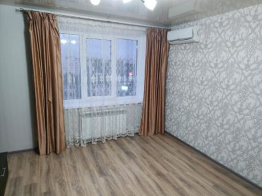 Продам двухкомнатную (2-комн.) квартиру, Таганрогская ул, 163, Ростов-на-Дону г