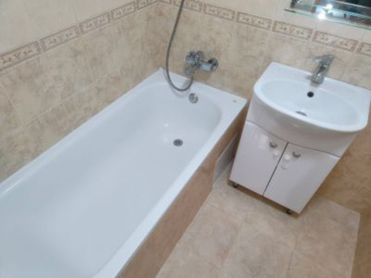 Продам двухкомнатную (2-комн.) квартиру, Таганрогская ул, 163, Ростов-на-Дону г