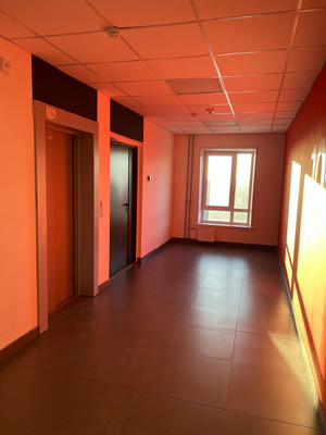Продам однокомнатную (1-комн.) квартиру, Колмовская наб, 71Б, Великий Новгород г