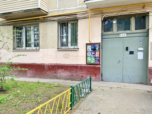 Продам двухкомнатную (2-комн.) квартиру, Маршала Чуйкова ул, 22к1, Москва г