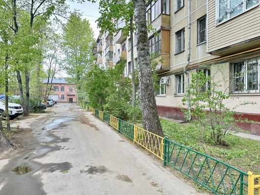 Продам двухкомнатную (2-комн.) квартиру, Маршала Чуйкова ул, 22к1, Москва г