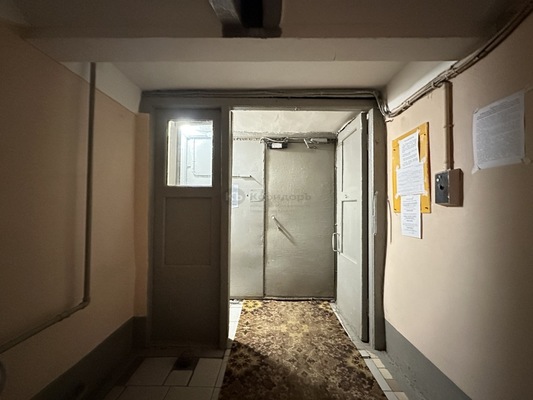 Продам двухкомнатную (2-комн.) квартиру, Маршала Чуйкова ул, 22к1, Москва г