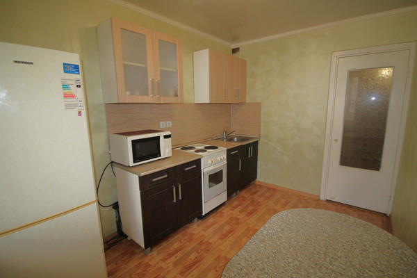 Продам однокомнатную (1-комн.) квартиру, Космонавтов ш, 166б, Пермь г