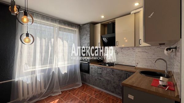 Продам двухкомнатную (2-комн.) квартиру, Им А.К.Харитонова ул, 75, Выборг г