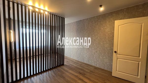 Продам двухкомнатную (2-комн.) квартиру, Им А.К.Харитонова ул, 75, Выборг г