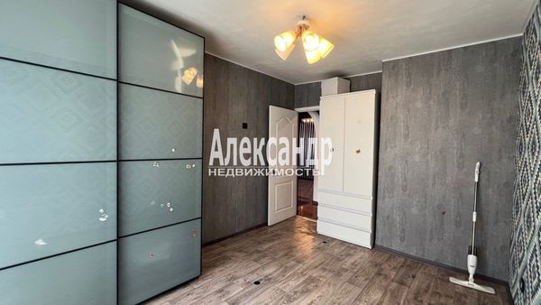 Продам двухкомнатную (2-комн.) квартиру, Им А.К.Харитонова ул, 75, Выборг г