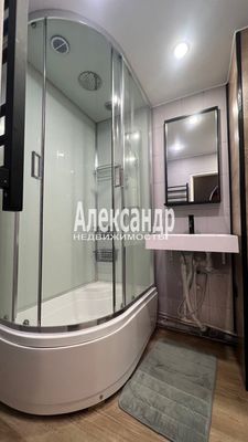 Продам двухкомнатную (2-комн.) квартиру, Им А.К.Харитонова ул, 75, Выборг г