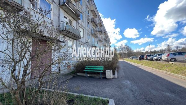 Продам двухкомнатную (2-комн.) квартиру, Им А.К.Харитонова ул, 75, Выборг г