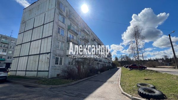 Продам двухкомнатную (2-комн.) квартиру, Им А.К.Харитонова ул, 75, Выборг г