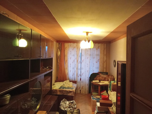 Продам трехкомнатную (3-комн.) квартиру, Бухарестская ул, 33к2, Санкт-Петербург г