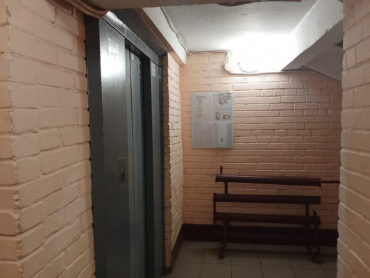 Продам трехкомнатную (3-комн.) квартиру, Бухарестская ул, 33к2, Санкт-Петербург г