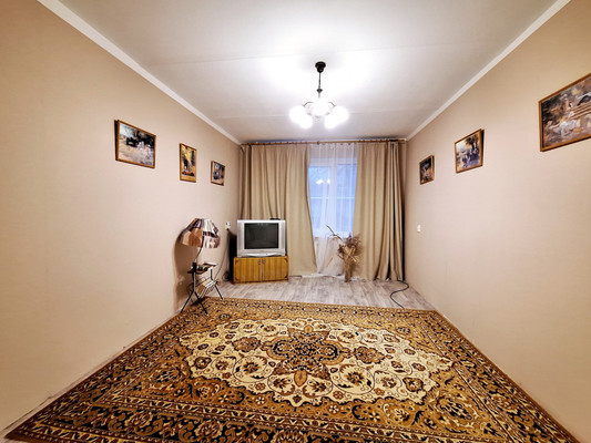 Продам двухкомнатную (2-комн.) квартиру, Юности пр-кт, 18, Ставрополь г