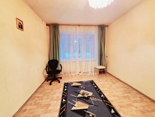 Продам двухкомнатную (2-комн.) квартиру, Юности пр-кт, 18, Ставрополь г
