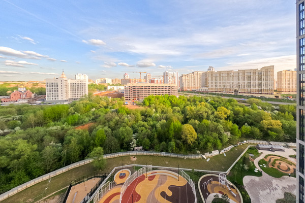 Продам двухкомнатную (2-комн.) квартиру, Генерала Дорохова ул, 49к2, Москва г