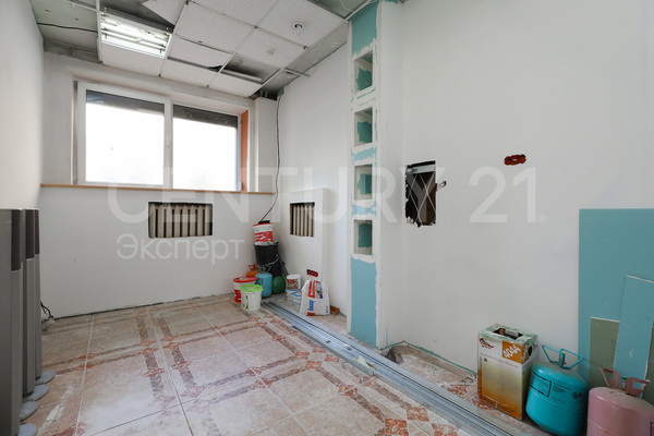 Продам офисное помещение 168,2 м2, Октябрьская ул, 68-74 , Калининград г