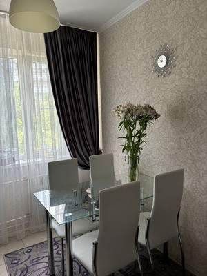 Продам двухкомнатную (2-комн.) квартиру, Зорге ул, 37/11, Ростов-на-Дону г