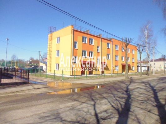 Продам трехкомнатную (3-комн.) квартиру, Карла Маркса ул, 48, Лодейное Поле г