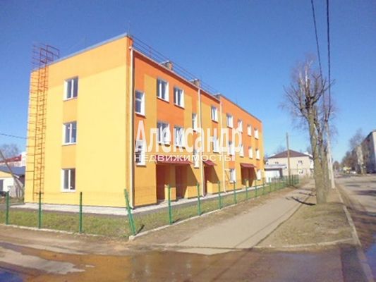 Продам трехкомнатную (3-комн.) квартиру, Карла Маркса ул, 48, Лодейное Поле г