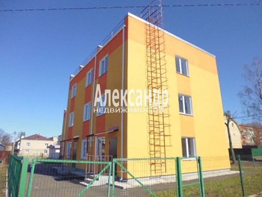 Продам трехкомнатную (3-комн.) квартиру, Карла Маркса ул, 48, Лодейное Поле г