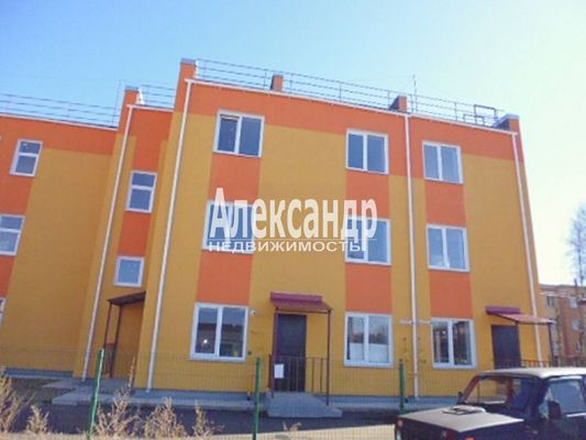 Продам трехкомнатную (3-комн.) квартиру, Карла Маркса ул, 48, Лодейное Поле г