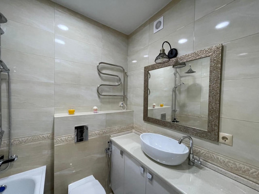 Продам трехкомнатную (3-комн.) квартиру, Гарнизонный пер, 1А, Ростов-на-Дону г