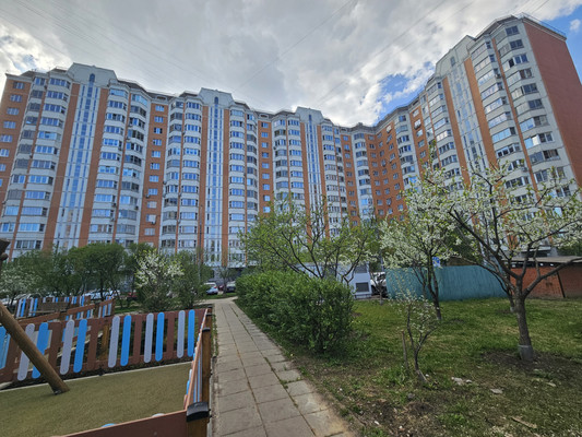 Продам однокомнатную (1-комн.) квартиру, Тихомирова ул, 1, Москва г