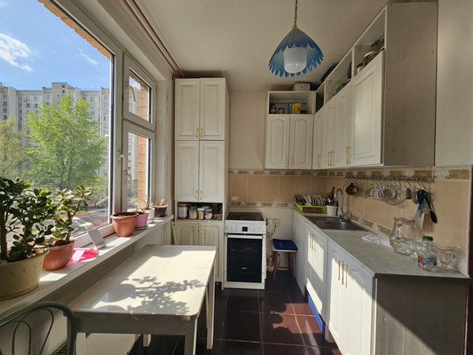 Продам однокомнатную (1-комн.) квартиру, Тихомирова ул, 1, Москва г