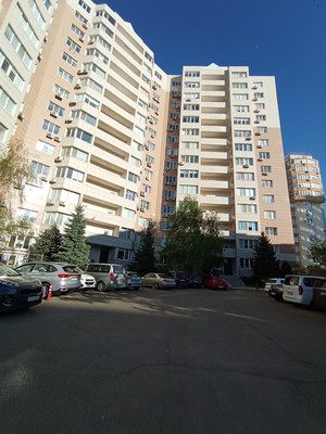 Продам двухкомнатную (2-комн.) квартиру, Лермонтова ул, 120, Анапа г