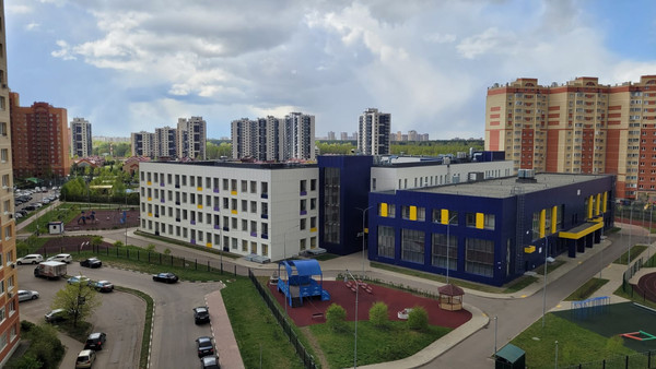 Продам трехкомнатную (3-комн.) квартиру, Молодежная ул, 28кА, Речицы с