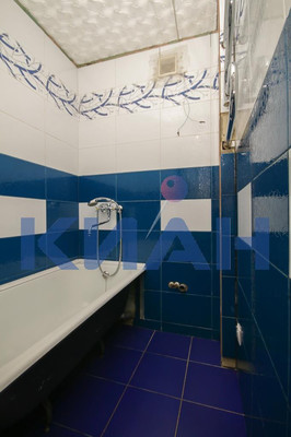 Продам трехкомнатную (3-комн.) квартиру, Менжинского ул, 9ка, Красноярск г