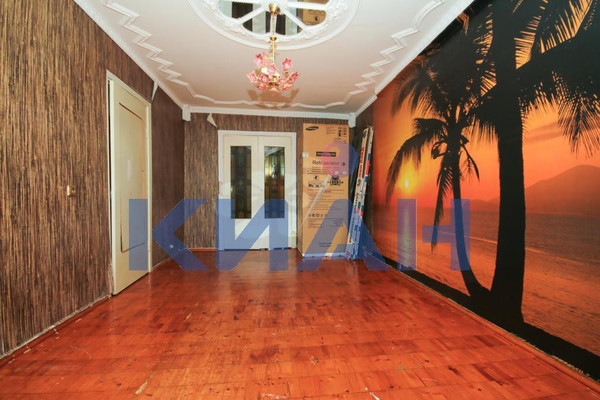 Продам трехкомнатную (3-комн.) квартиру, Менжинского ул, 9ка, Красноярск г
