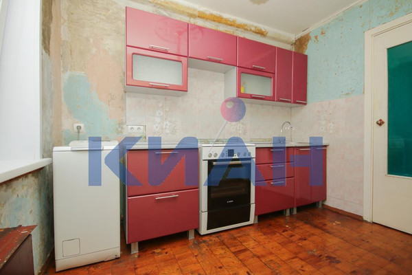 Продам трехкомнатную (3-комн.) квартиру, Менжинского ул, 9ка, Красноярск г