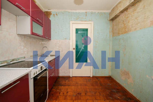 Продам трехкомнатную (3-комн.) квартиру, Менжинского ул, 9ка, Красноярск г