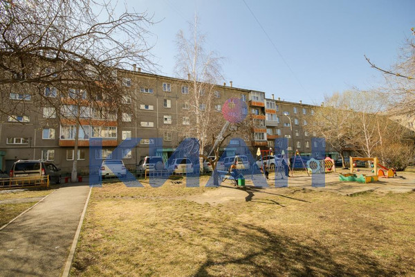 Продам трехкомнатную (3-комн.) квартиру, Менжинского ул, 9ка, Красноярск г