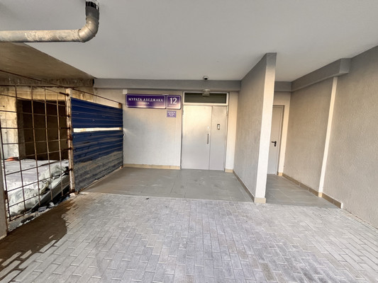 Продам однокомнатную (1-комн.) квартиру, Мурата Ахеджака ул, 12к3, Новороссийск г