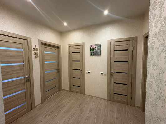 Продам двухкомнатную (2-комн.) квартиру, Объездная дорога ул, 1, Сосновый Бор п