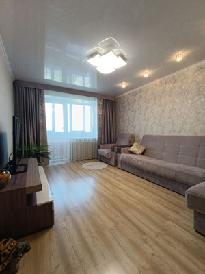 Продам двухкомнатную (2-комн.) квартиру, Деповская ул, 162А, Ишим г