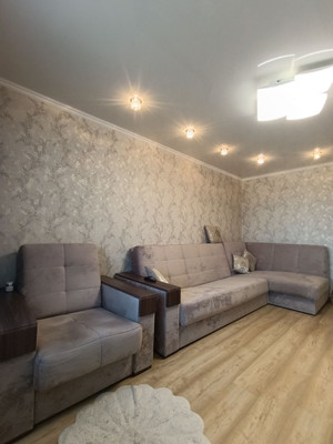 Продам двухкомнатную (2-комн.) квартиру, Деповская ул, 162А, Ишим г