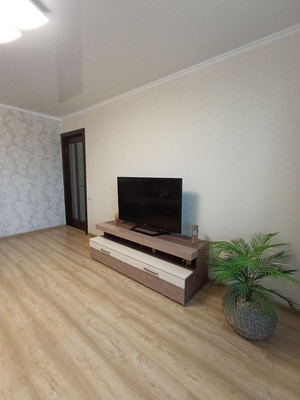 Продам двухкомнатную (2-комн.) квартиру, Деповская ул, 162А, Ишим г