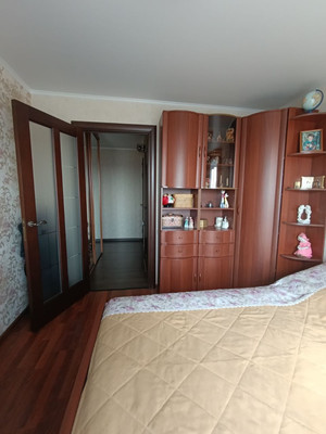 Продам двухкомнатную (2-комн.) квартиру, Деповская ул, 162А, Ишим г