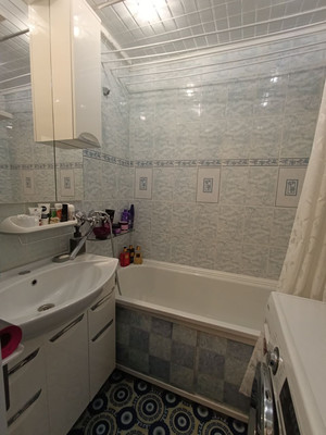 Продам двухкомнатную (2-комн.) квартиру, Деповская ул, 162А, Ишим г