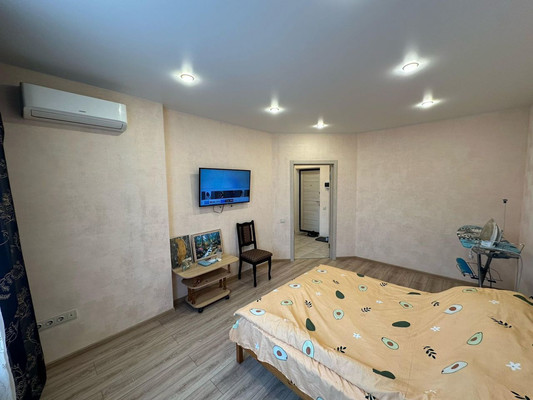 Продам однокомнатную (1-комн.) квартиру, Комарова б-р, 1е, Ростов-на-Дону г