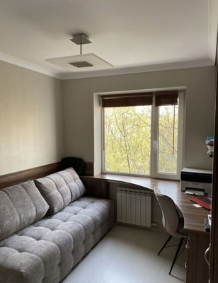 Продам трехкомнатную (3-комн.) квартиру, 339-й Стрелковой Дивизии ул, 17/3, Ростов-на-Дону г