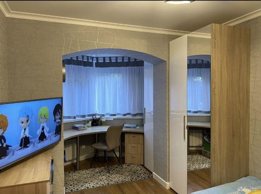 Продам трехкомнатную (3-комн.) квартиру, 339-й Стрелковой Дивизии ул, 17/3, Ростов-на-Дону г