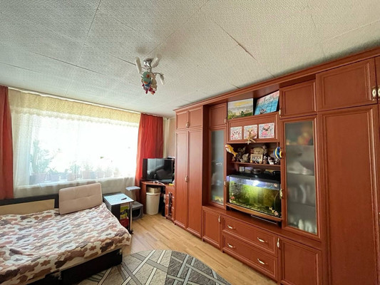 Продам однокомнатную (1-комн.) квартиру, Московский пр-кт, 81к2, Брянск г