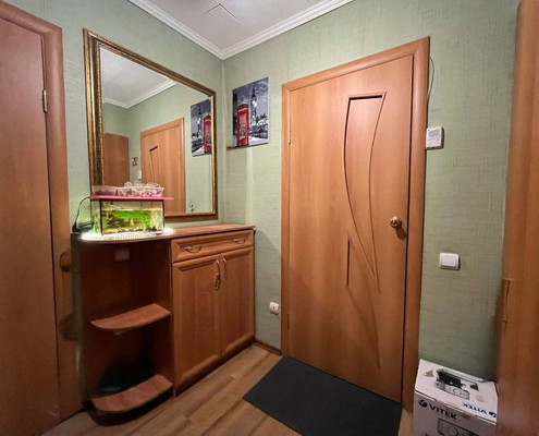 Продам однокомнатную (1-комн.) квартиру, Московский пр-кт, 81к2, Брянск г